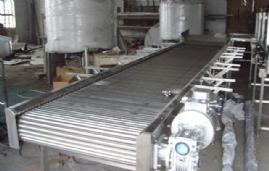 網(wǎng)帶輸送機(jī)2